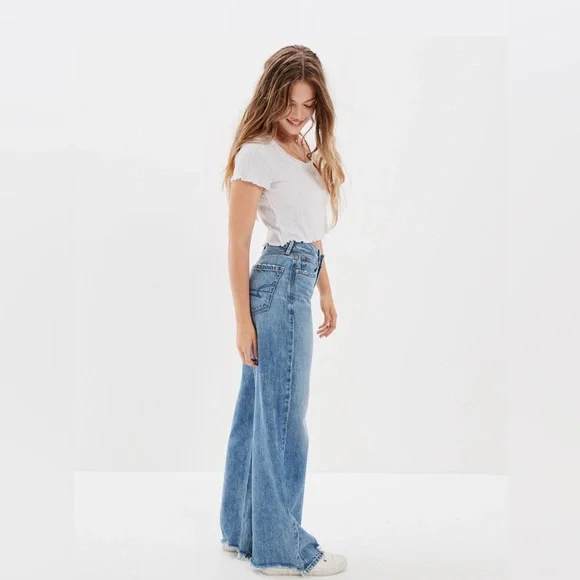 American Eagle Super High Rise Baggy Wide Leg Regular Medium Bright Indigo 6 - Picture 2 of 10